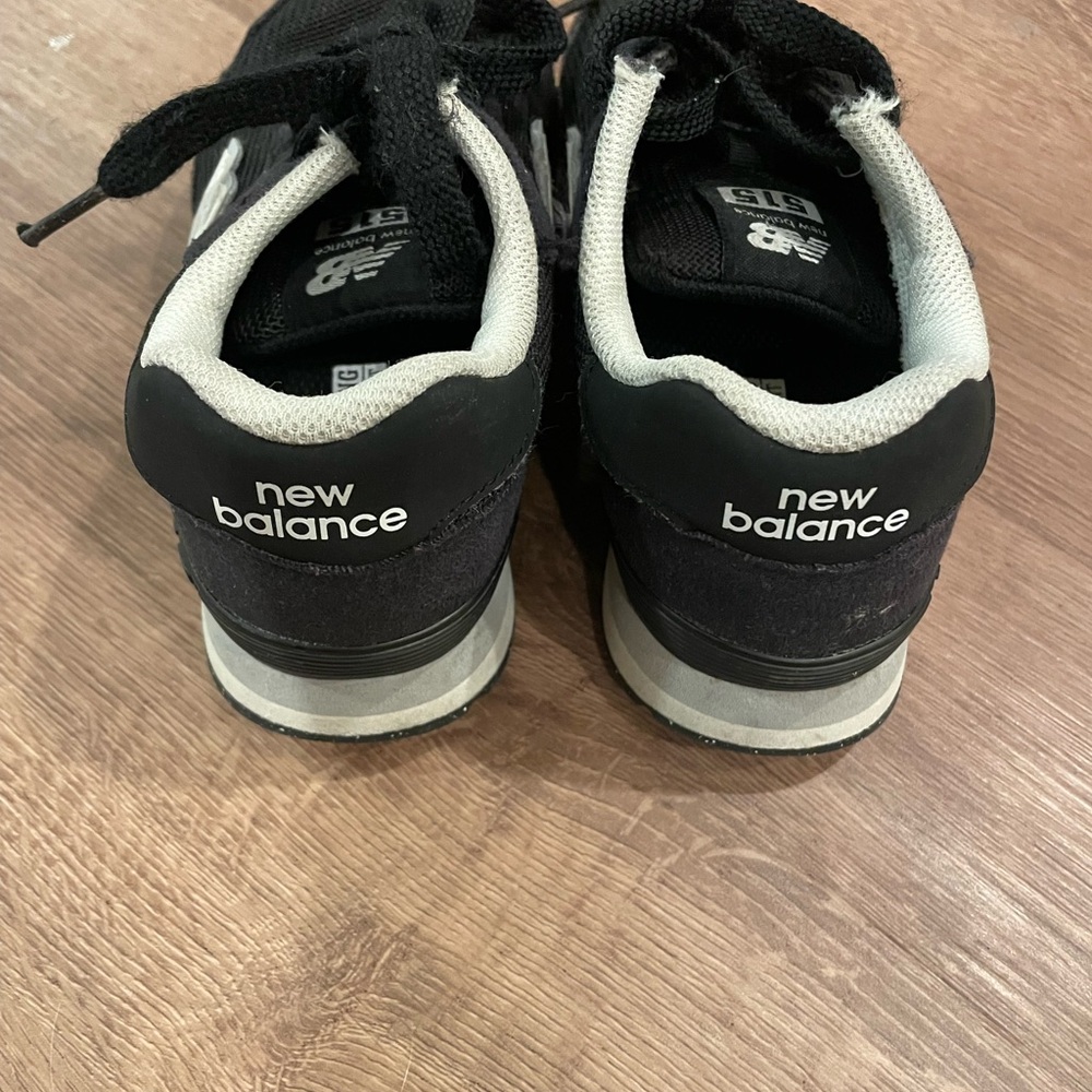 Boys new balance 515 black shoes - Picture 3 of 3